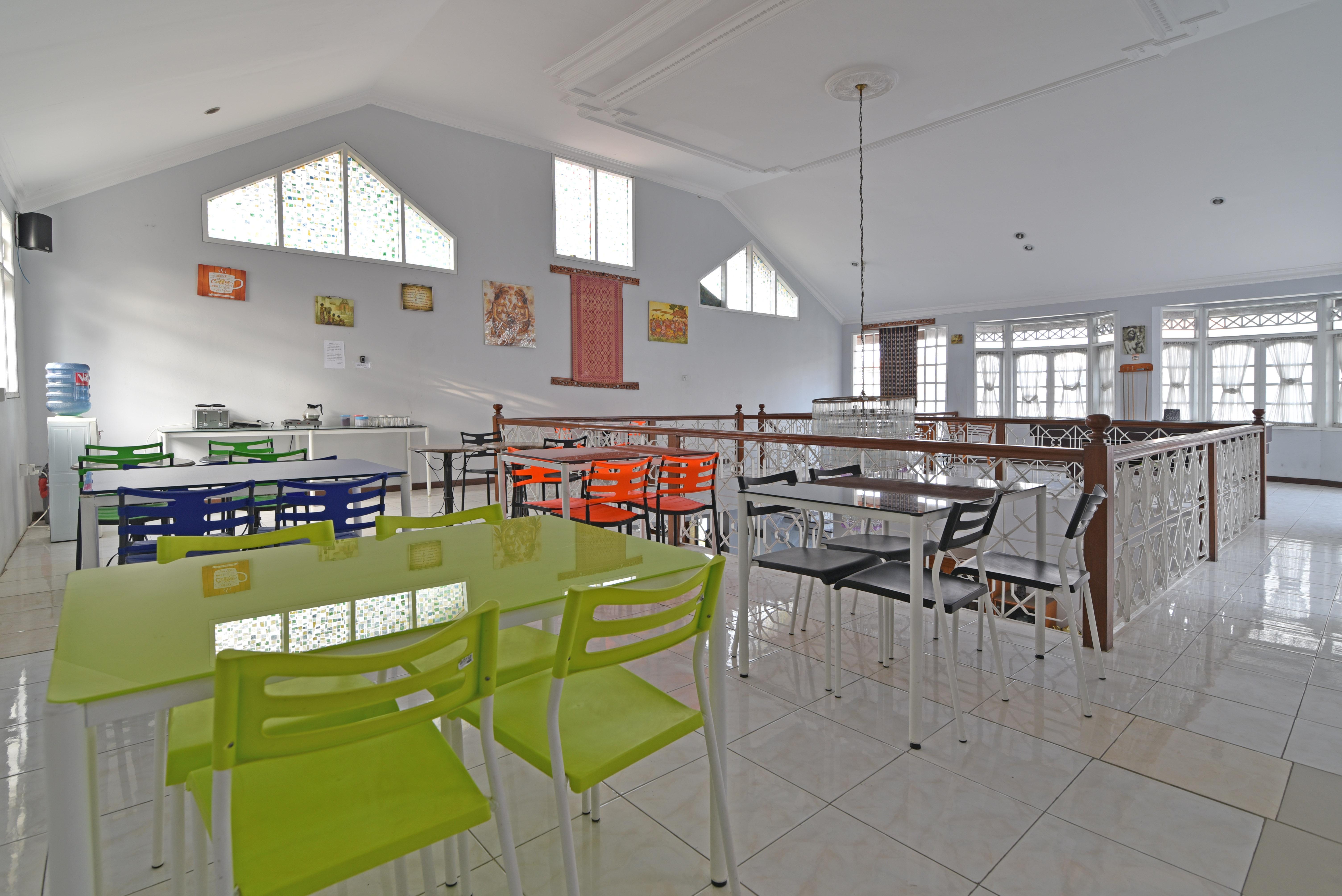 RedDoorz Plus @ Mahendradatta Denpasar Bagian luar foto