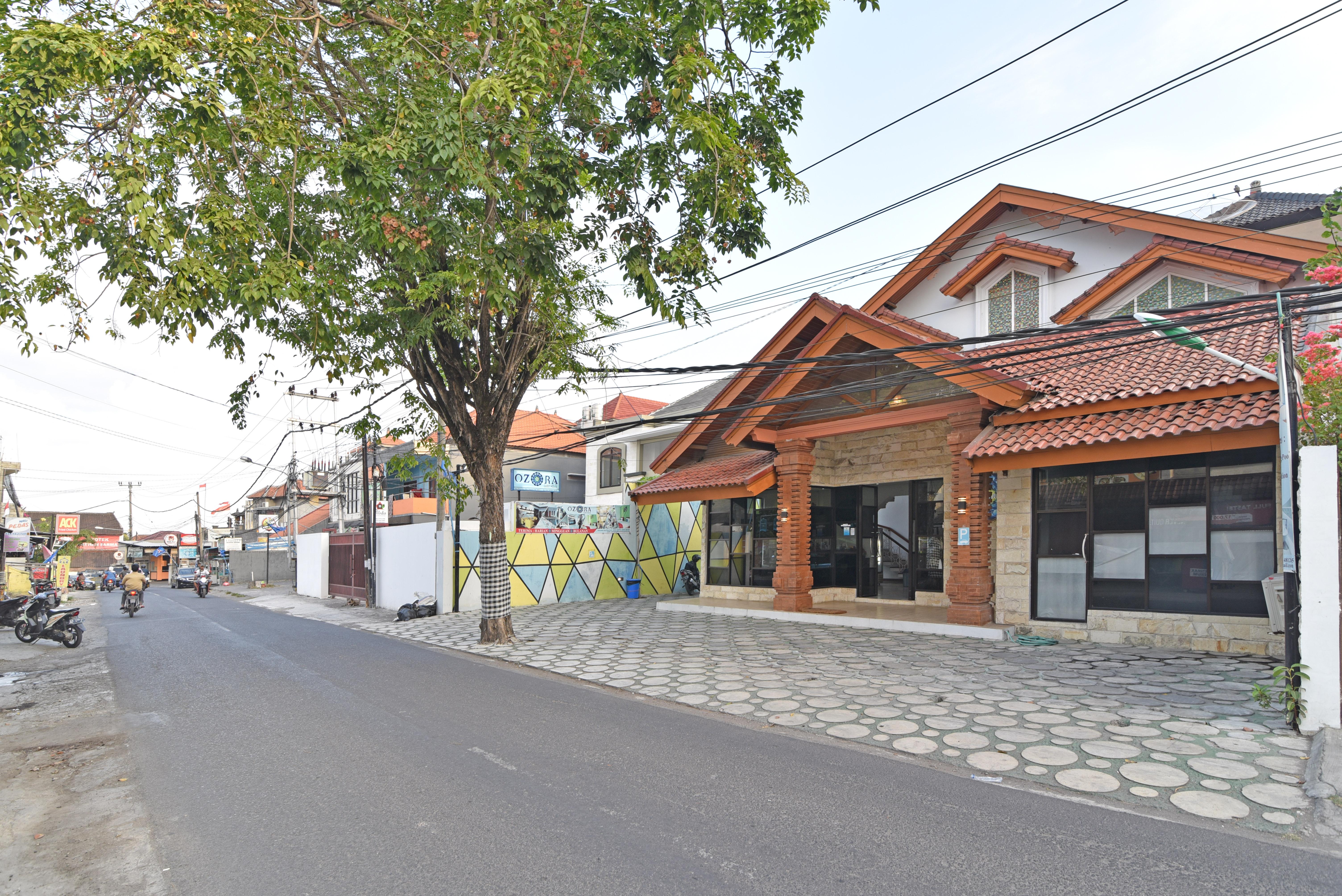 RedDoorz Plus @ Mahendradatta Denpasar Bagian luar foto