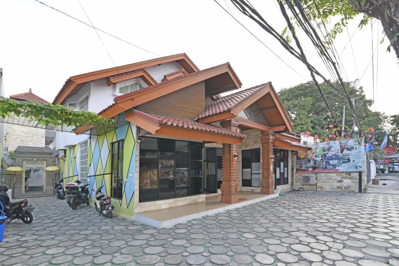 RedDoorz Plus @ Mahendradatta Denpasar Bagian luar foto